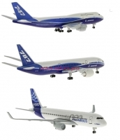 Металлические модели самолетов. 